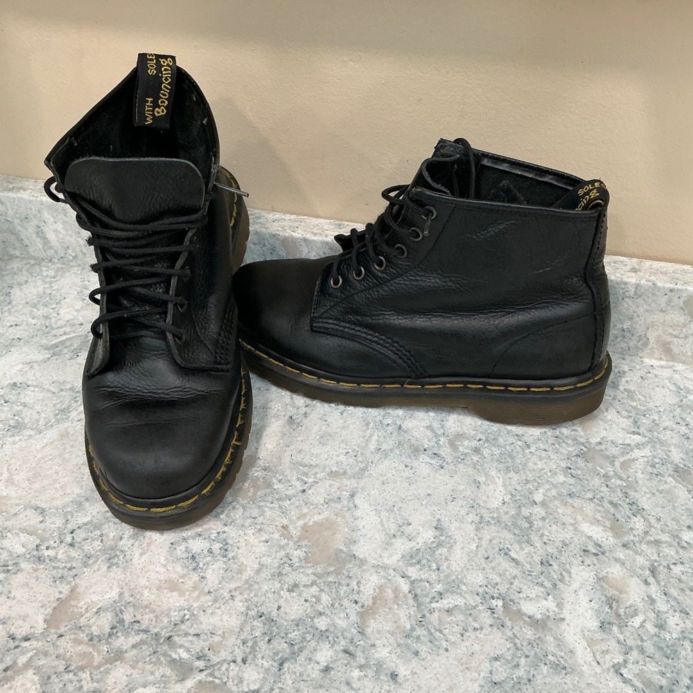 Dr. Martens 101 Ambassador Boot Made in England Black Pebbled Leather 6-Eye READ